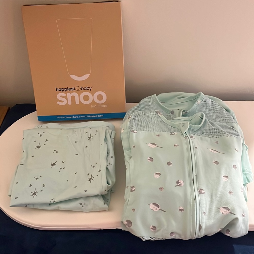 SNOO sleep sack sheets leg lifters and extra pad